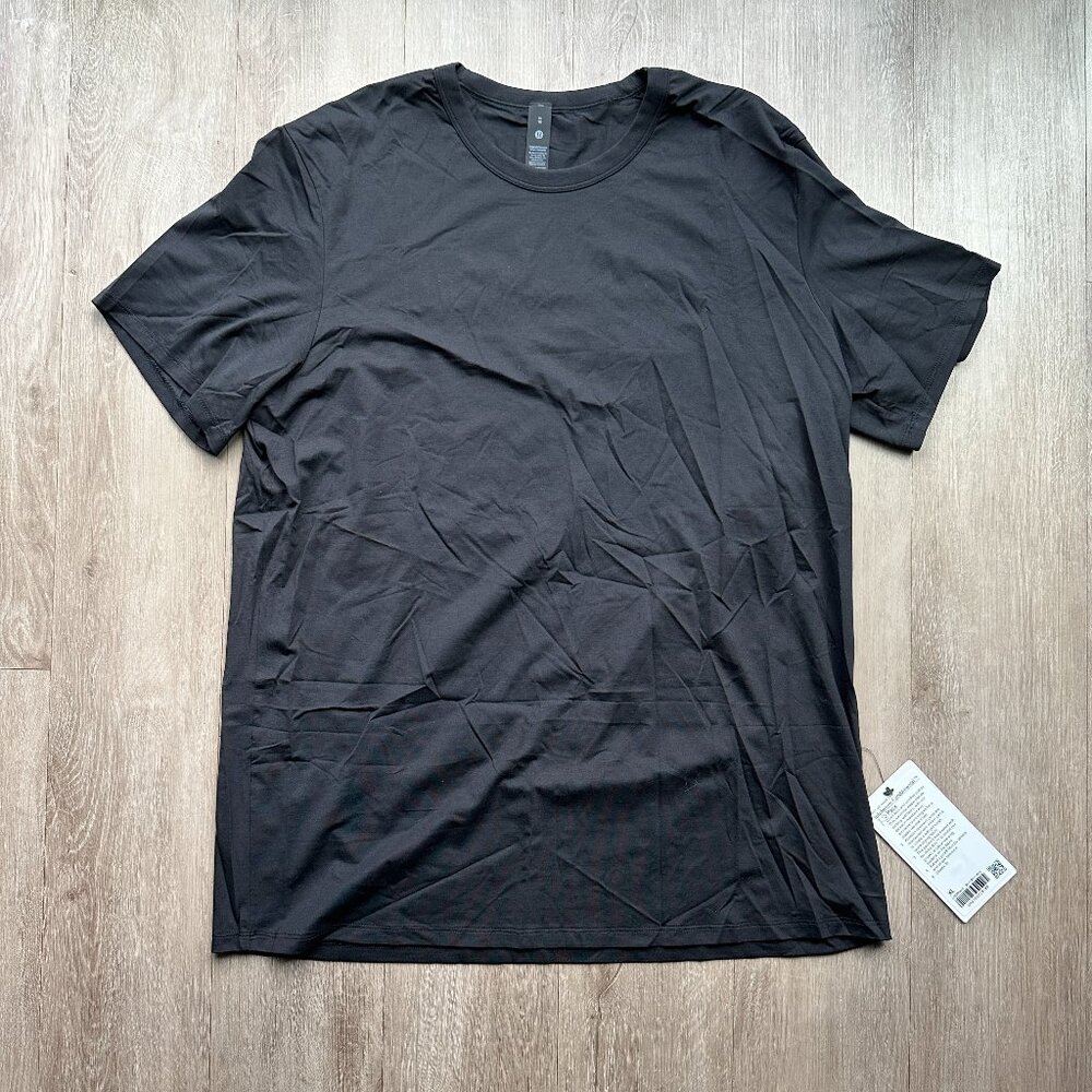NWT Lululemon Fundamentals T-Shirt - Black - Size XL